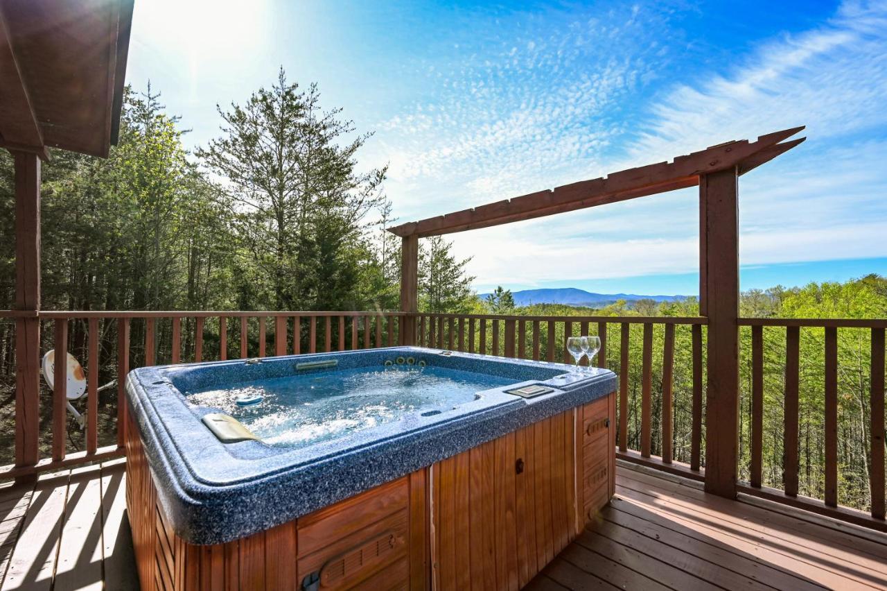 Private Mountain Cabin, Hot Tub Escape In The Smokies, With The View Sevierville Εξωτερικό φωτογραφία